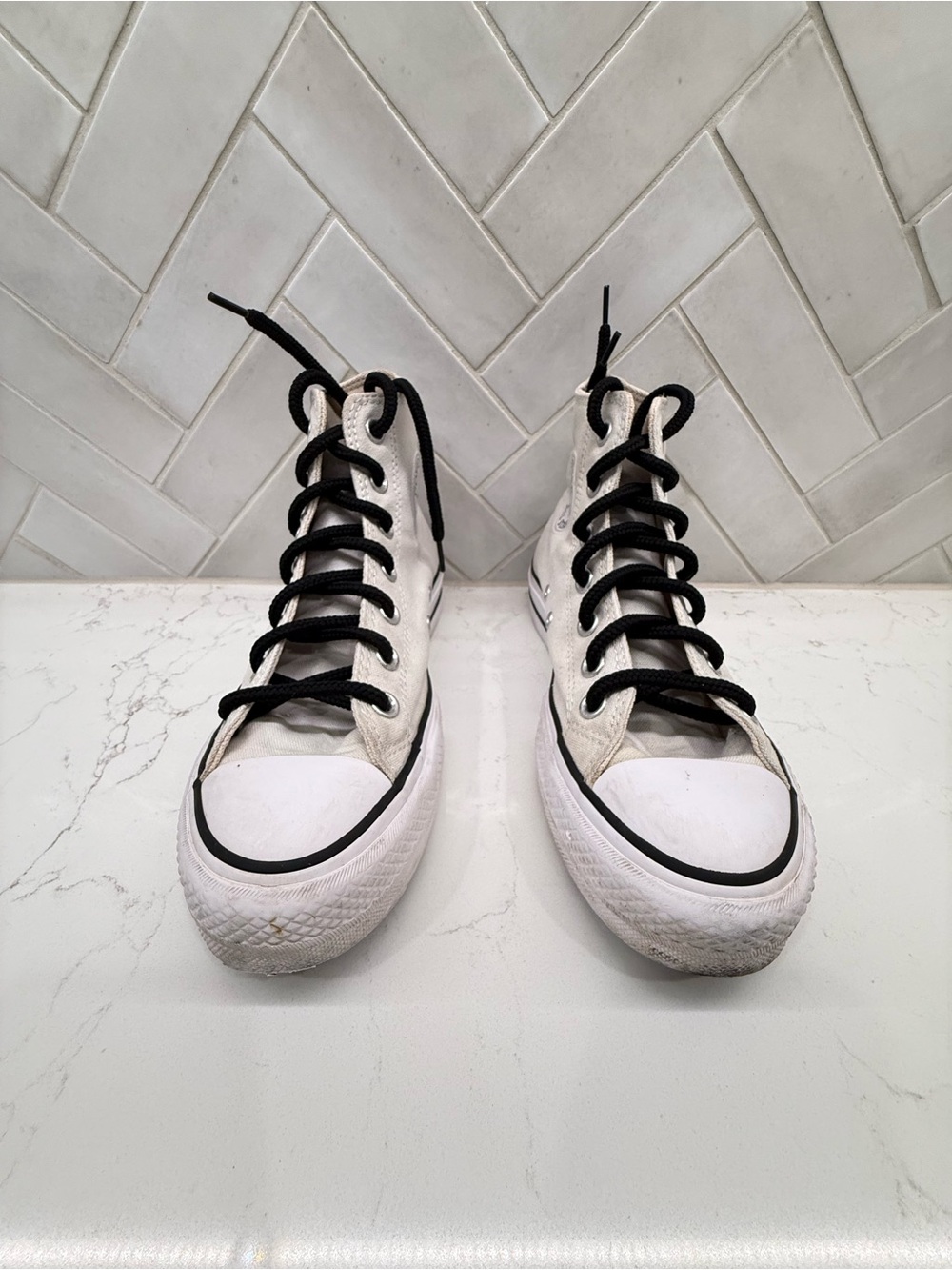 Converse Women's Chuck Taylor All-Star Platform High Top - Size 6.5
